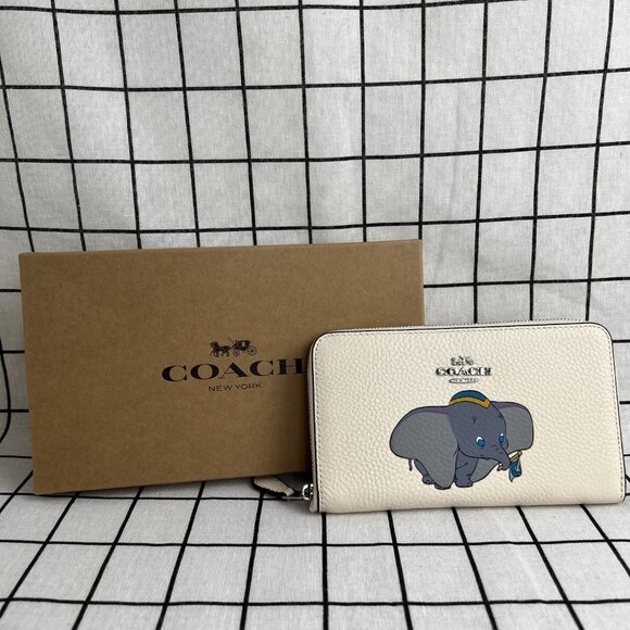 Disney X Coach Medium Zip Around Wallet With Dumbo Authentic - Picture 1 of 9